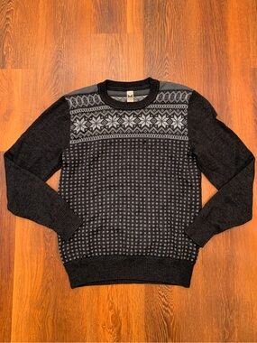DALE OF NORWAY Men's Merino Wool Sweater Size S Gray Snowflake Skiing *Flawed